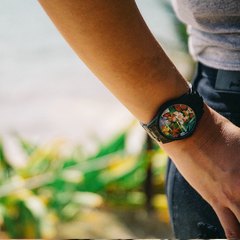 Woollers Reloj Kiwaka negro mate esfera  de Flores